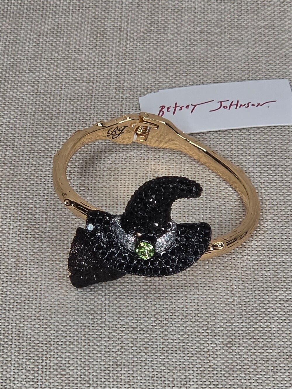 Betsey Johnson Black Crystal Witch Hat Bangle Bracelet - Gold Tone NWT